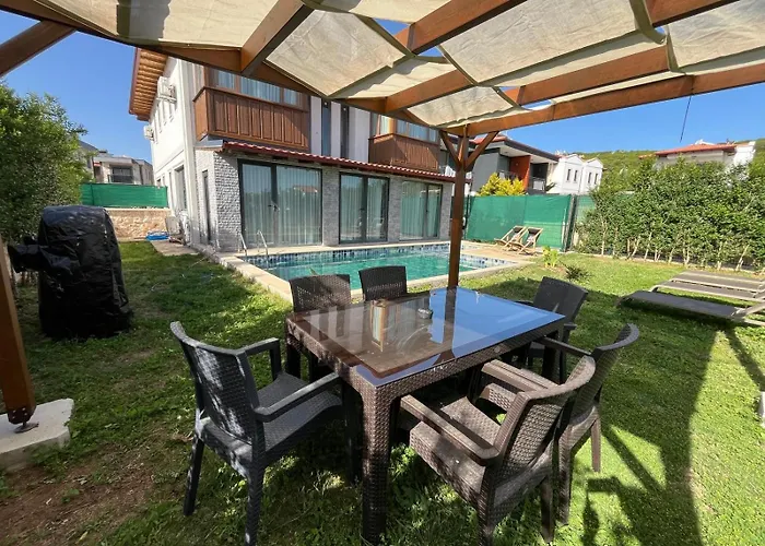 Derya Agullu 5 * 卡斯