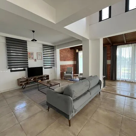 Derya Agullu 5 ヴィラ *